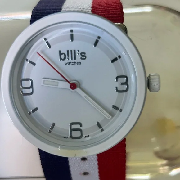 NEW IN BOX bill’s USA watches White Watch face 2 Interchangeable Straps Unisex - Picture 3 of 11